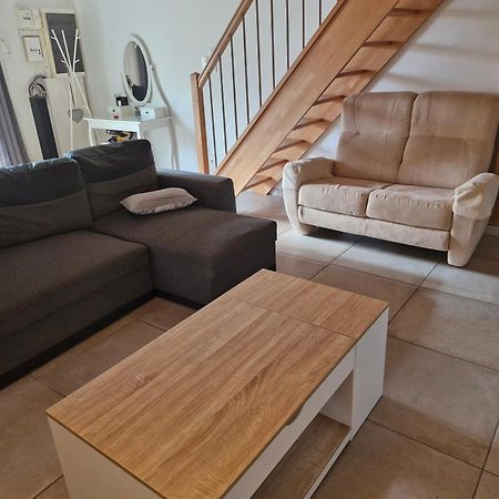 Petite Maison Meublee Entre Avignon Et Carpentras Morieres-les-Avignon Екстериор снимка