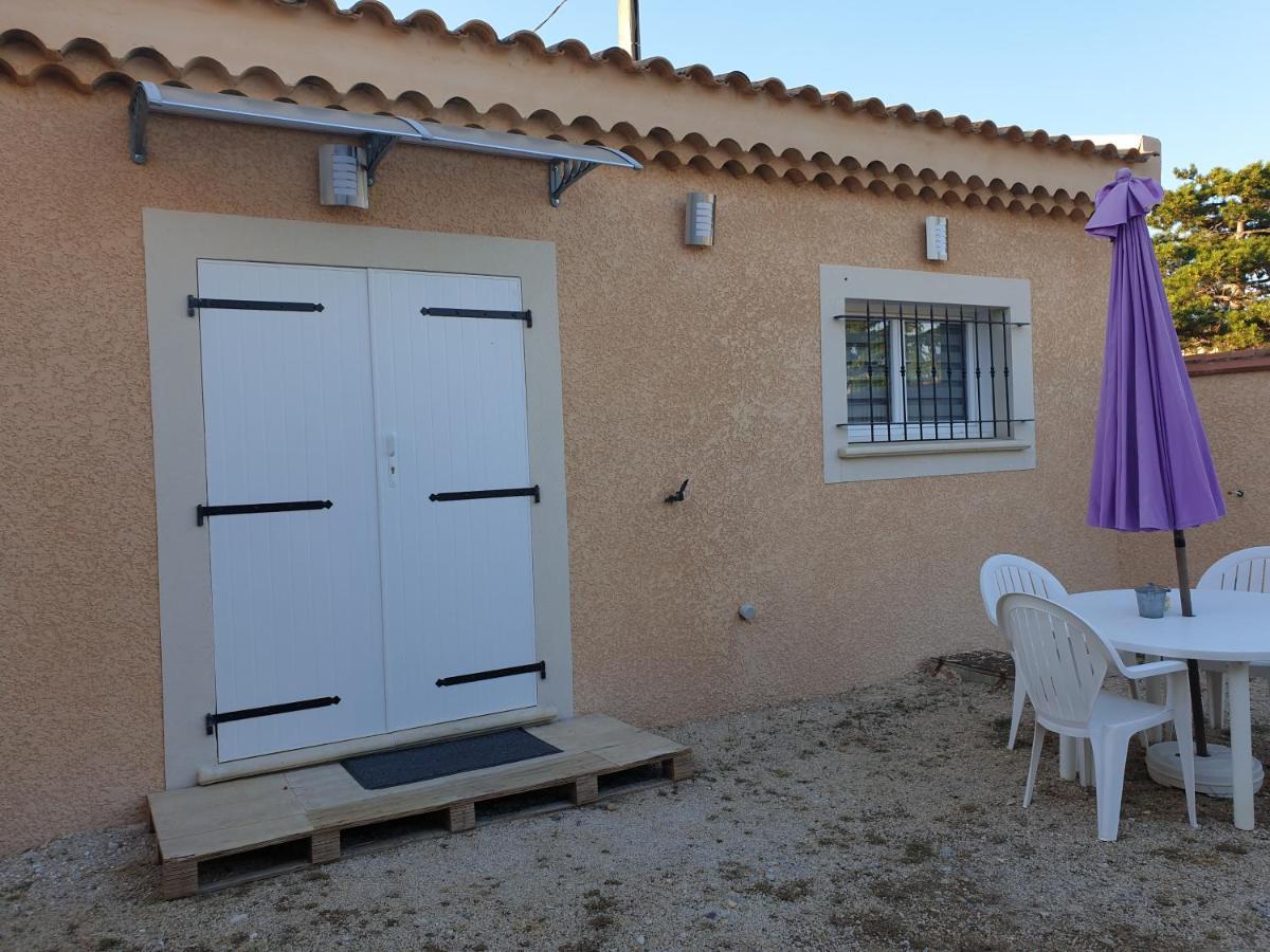 Petite Maison Meublee Entre Avignon Et Carpentras Morieres-les-Avignon Екстериор снимка